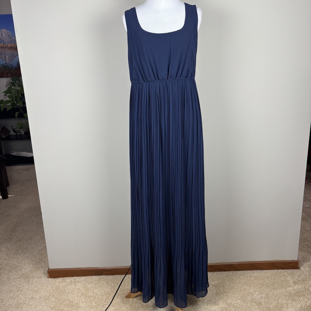 TORRID Maxi Dress 00 10 M/L Navy Blue Pleated Chiffon Sleeveless Wedding Guest